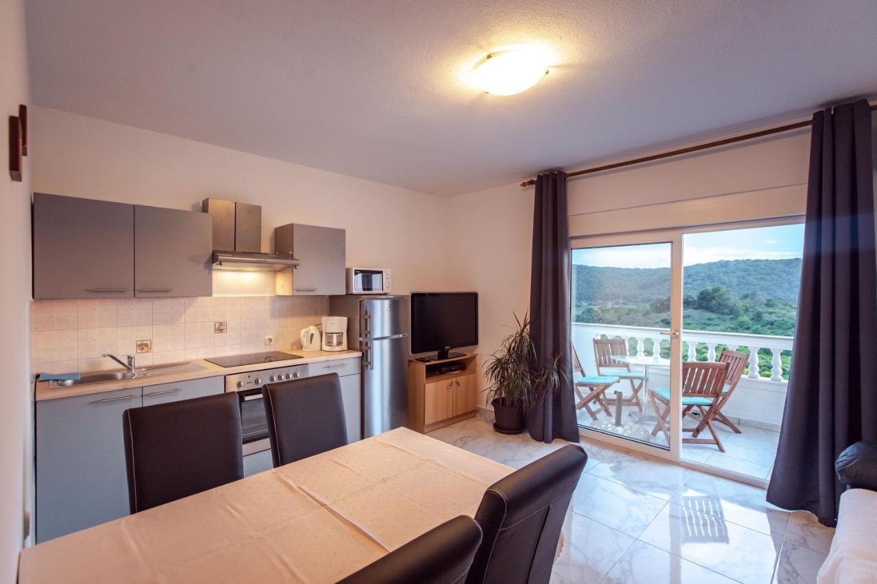 Apartments Bajcic Kampor 외부 사진